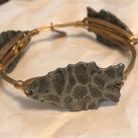 Bourbon and Bowties “Pewter Arrowheads” Bangle - Picture 1 of 3